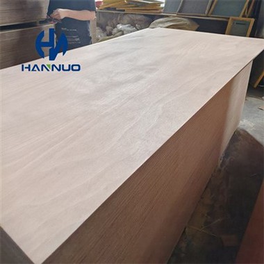 Námorná preglejka na stavbu lodí